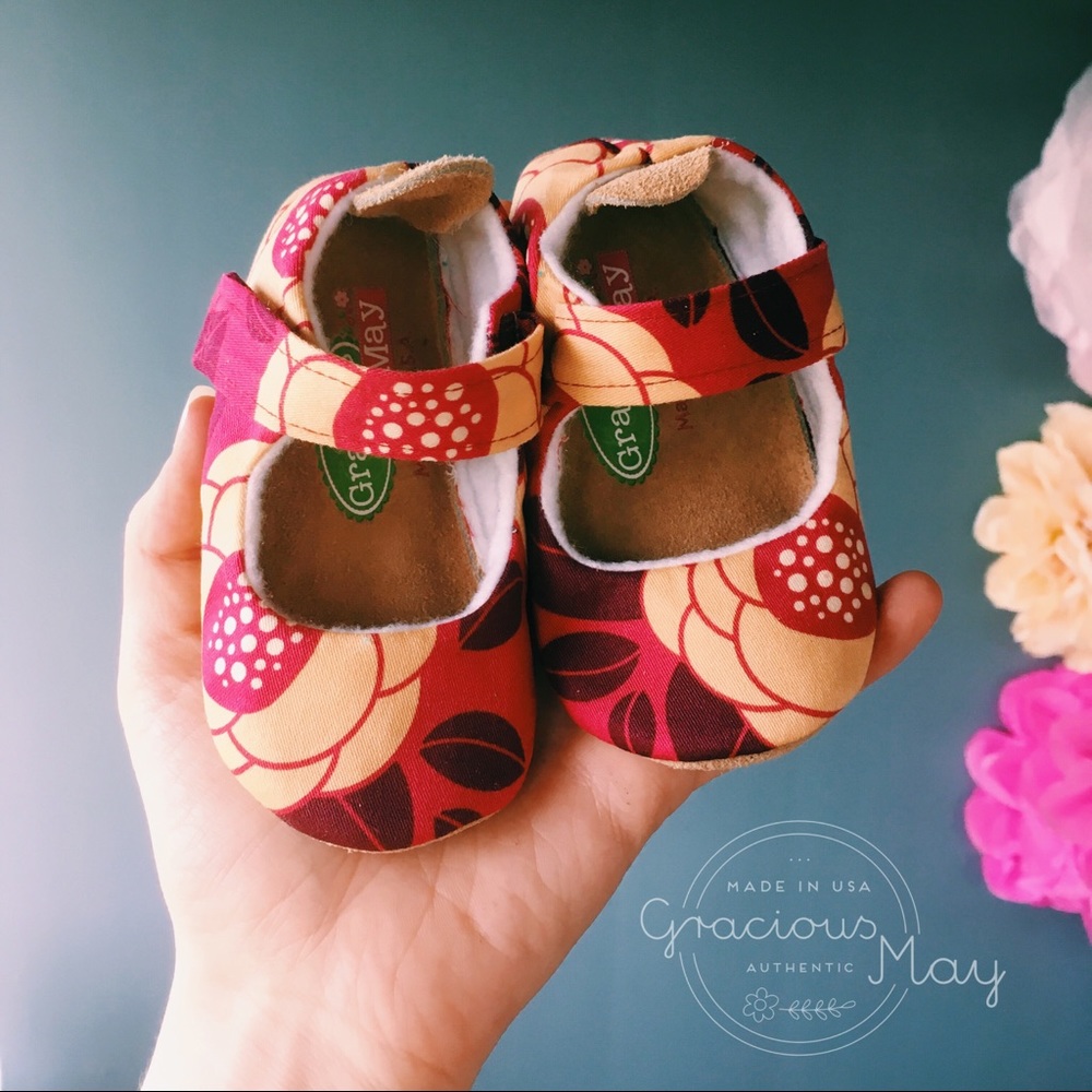 Gracious May Baby Shoes Gift Size 1 newborn girl
